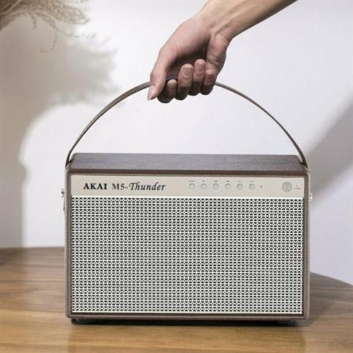 Akai M5-Thunder Ηχείο Bluetooth 28W με Διάρκεια Μπαταρίας έως 12 ώρες Καφέ 110582-0093