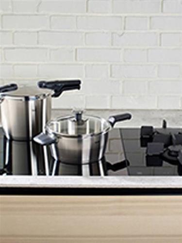 Fissler Vitaquick Premium Χύτρα Ταχύτητας Set Quattro 8lt και 4lt με Καλάθι Ατμού & Γυάλινο Καπάκι