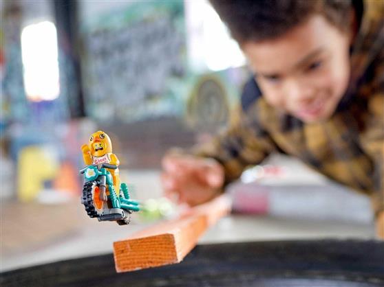 Lego City: Chicken Stunt Bike για 5+ ετών 60310