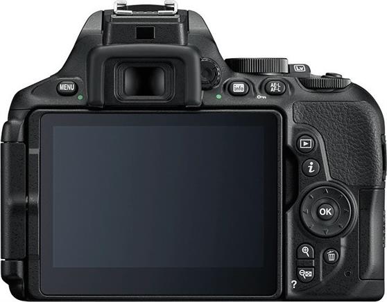 Nikon D5600 + DX AF-P VR 18-55mm f3.5-5.6 & DX AF-P VR 70-300mm F4.5-5.6 Double Kit