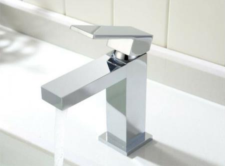 Pyramis Streto Plus Chrome
