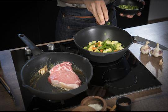Tefal E2490444 Robusto Τηγάνι από Χυτό Αλουμίνιο με Αντικολλητική Επίστρωση 24cm